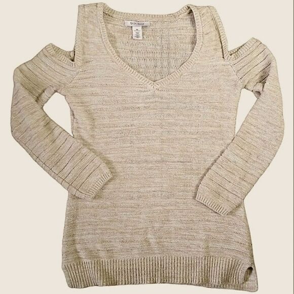 White House Black Market Sweaters - White House Black Market Cold Shoulder  Pullover Cream Beige Sweater Size XSmall